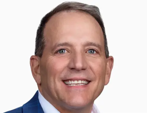 i2c任命David Kozal为首席财务官，并扩充高管团队