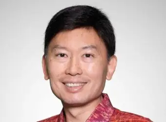 新加坡金管局董事会调整：交通部长徐芳达获任命，陈祝全卸任
