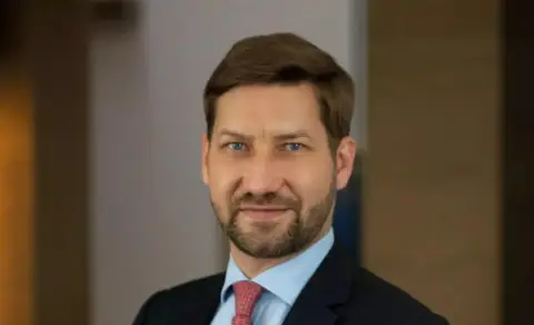 XTB监事会主席Jan Byrski宣布辞职
