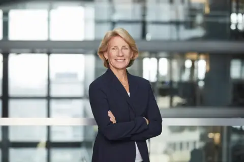 德意志交易所监事会选举 Clara-Christina Streit 为新任主席