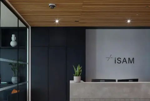 iSAM Securities 推出 Parallax 风险共担模式，助力经纪商实现流量变现