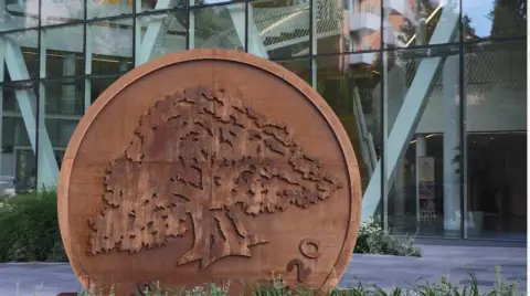 Swedbank 收购 Barclays 所持 Entercard 股份，将全资控股