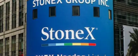 StoneX Group 2025财年创纪录：全年收入暴增31%至12亿美元，RJO收购贡献1.41亿季度营收