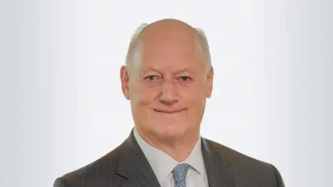 渣打集团批准Phil Rivett出任薪酬委员会成员