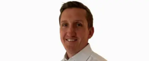 IG集团资深交易总监Adam Blemings离职 近20年老将告别引发2026年英国经纪业高管流动热议