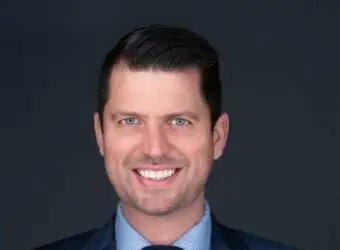 美国道具交易平台BullRush创始人兼CEO Trent Hoerr离职 FPFX Tech全资收购其母公司推进游戏化交易革命