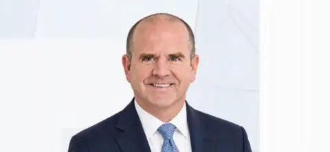 21X聘请Broadridge/Bloomberg资深人士Ray Tierney出任美国CEO,寻求美国经纪交易商牌照