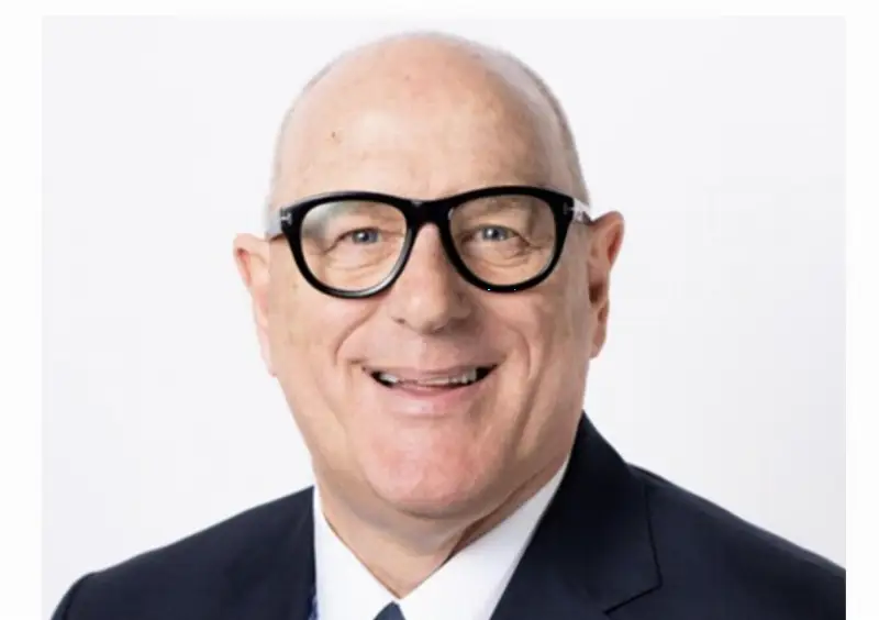 CMC Markets 向CEO Peter Cruddas授予11.3万股股票