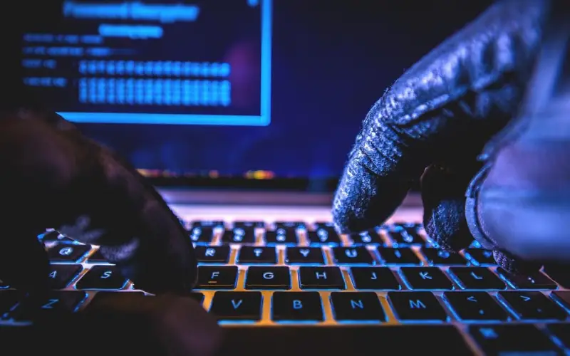 FXCM报告网络安全入侵事件,客户对话记录被复制