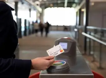 Mastercard推出端到端稳定币支付能力,携手OKX、Nuvei、MetaMask等推动主流采用