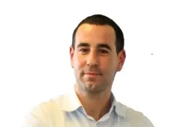UTrade算法交易欺诈案：前分析师Roy Cuzin认罪，面临22个月监禁