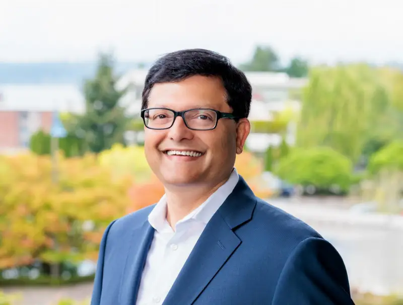 Broadridge 提名 Srinivas Tallapragada 进入董事会，Amit Zavery 将卸任