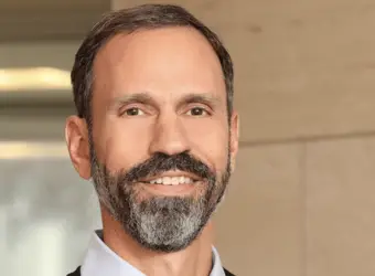 万事达卡任命 Craig Vosburg 为首席产品官，Linda Kirkpatrick 接任北美区总裁