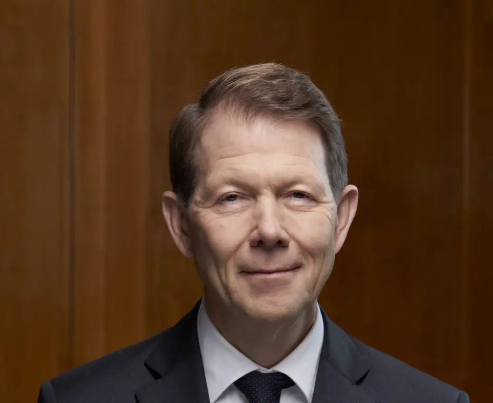 瑞士央行副行长Fritz Zurbrügg将接受心脏手术并休病假