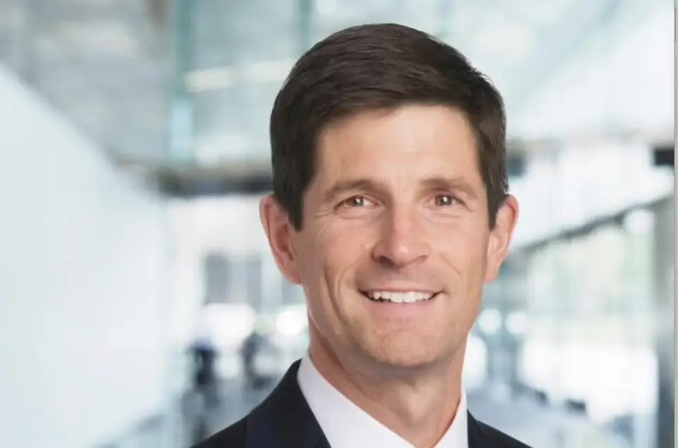 嘉信理财晋升 Rick Wurster 为总裁