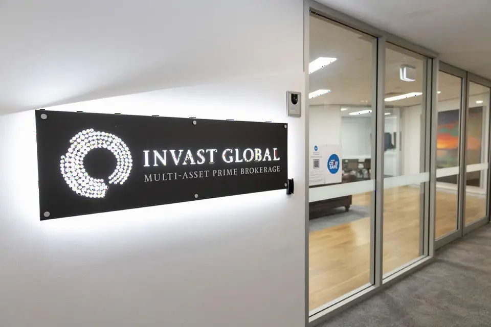 Invast Global 运营商 INV Inc 股价跌至 52 周低点，2023 年业绩疲软