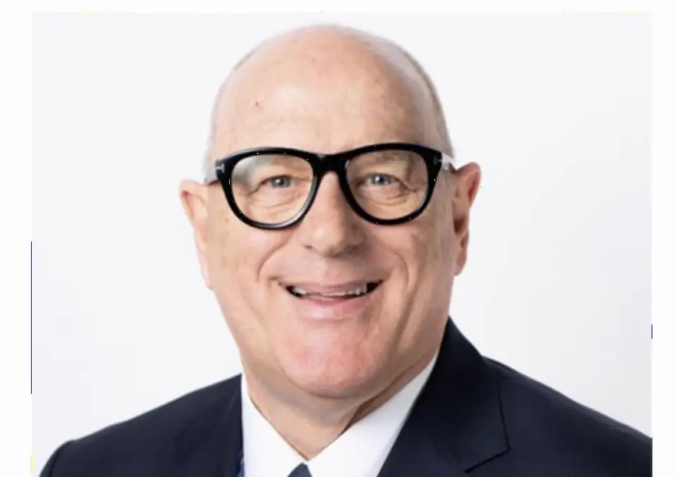 CMC Markets 向 CEO Peter Cruddas 授予 67,560 股股票