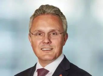 Mike Regnier 将于2026年一季度卸任 Santander UK CEO