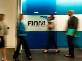 FINRA对Vanguard Marketing Corporation处以95万美元罚款，涉成本基础信息不准确