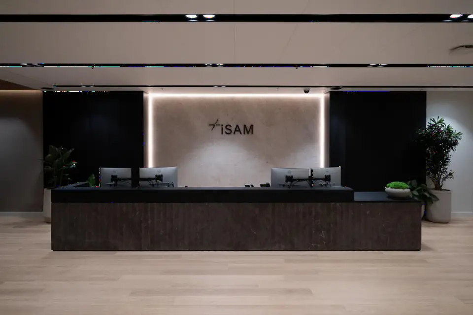 iSAM 迁入伦敦新总部,加速全球业务扩张
