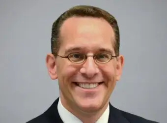 OCC 任命纳斯达克高级副总裁 Jeffrey S. Davis 为交易所董事