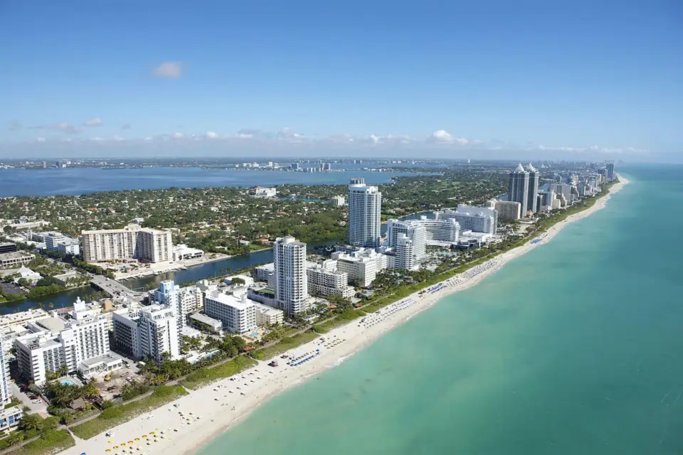 Miami International Holdings 计划2025年下半年在MIAX交易所上市 Bloomberg 500 指数期货与期权