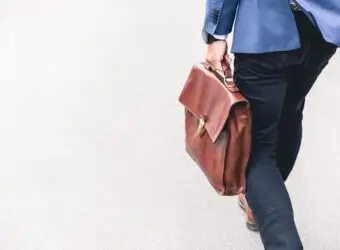 Mogo 收购 Digital Commodities Capital Corp 约9%股权